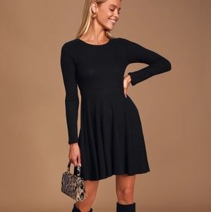 Black Ribbed Long Sleeve Fit and Flare Drss